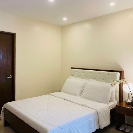 Nathaniel Hotel Daet Exterior foto